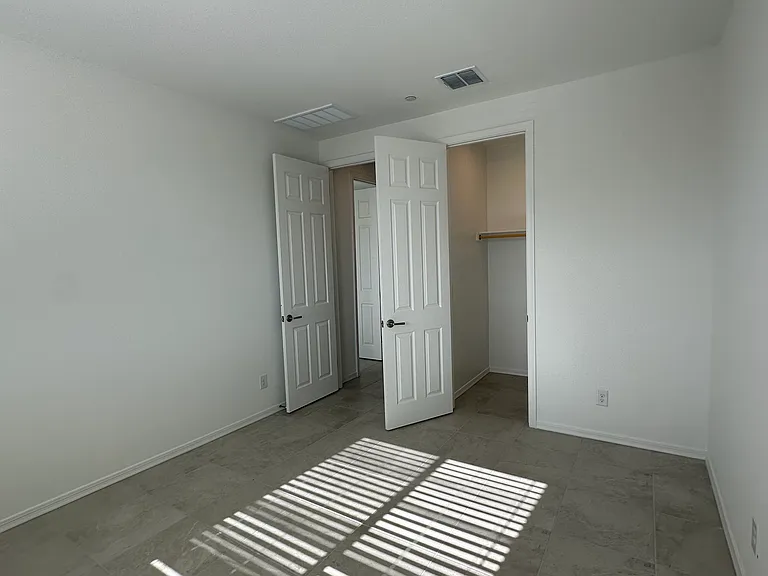13412 W Eagle Feather Rd — Photo 20