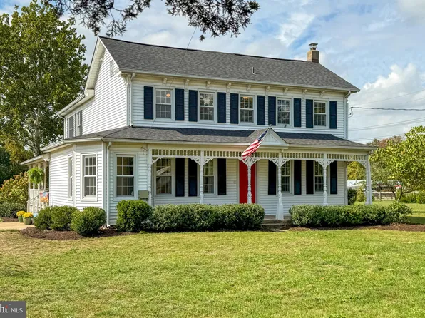267 Bakers Basin Rd, Lawrence Township, NJ 08648