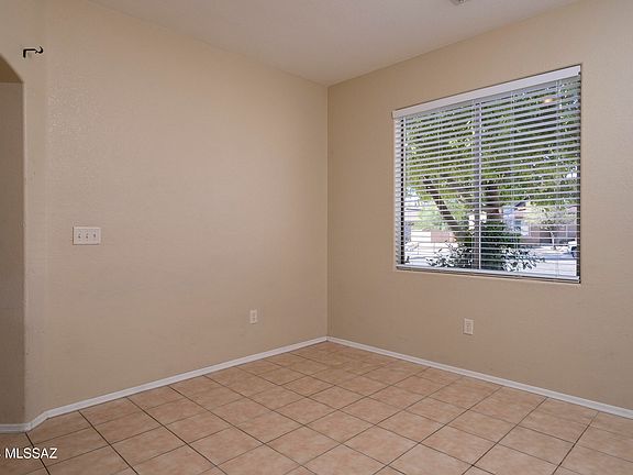 2nd image of 3510 W Avenida Vera Cruz