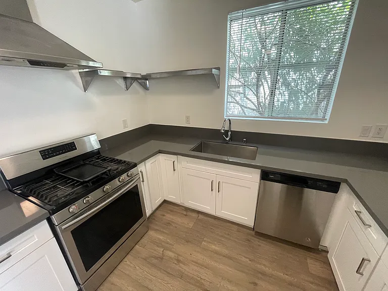 959 3/4 N Vendome St #959-G — Photo 17