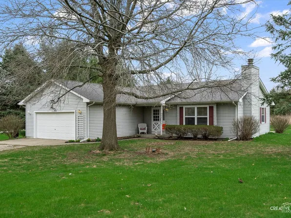 9N427 Tamara Dr, Elgin, IL 60124