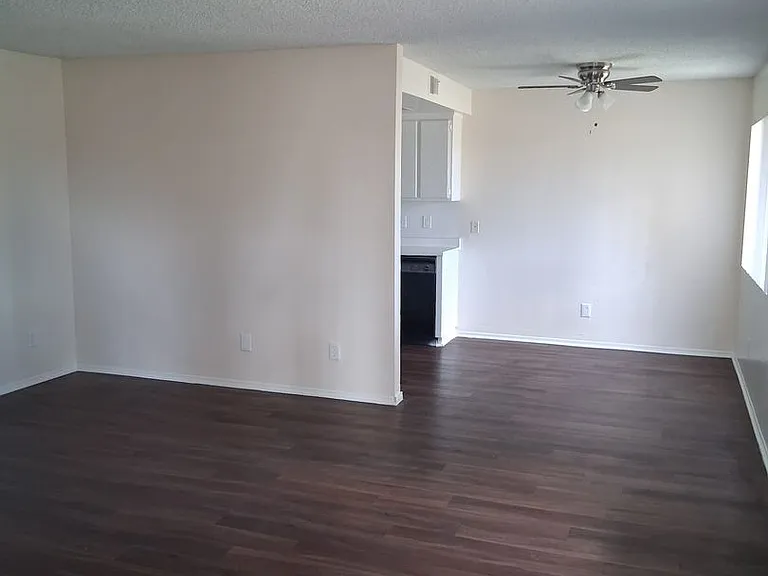 350-352 S Monte Vista St — Photo 5