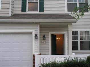 1612 Liberty Cir, Shakopee, MN 55379