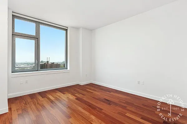 Rented by Brooklyn Heights Real Estate Inc | media 13
