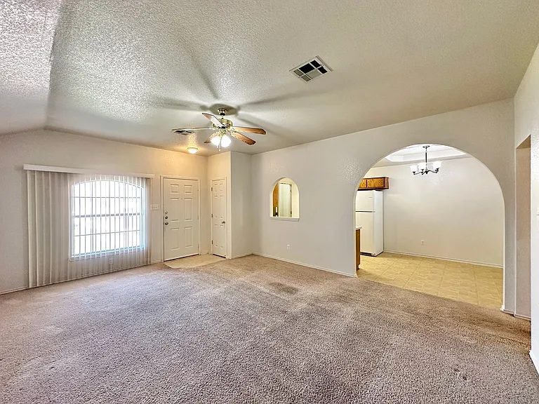 2706 Edgefield St — Photo 3