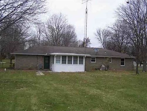 2nd image of 118 Merrie Ln