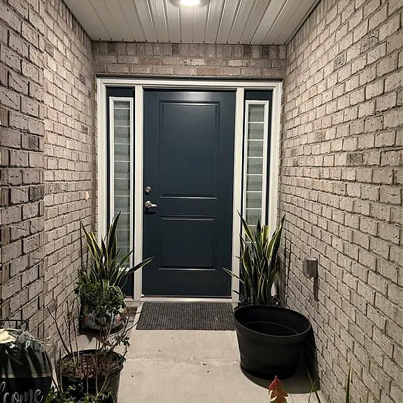 93 Royal Oak Dr — Photo 5
