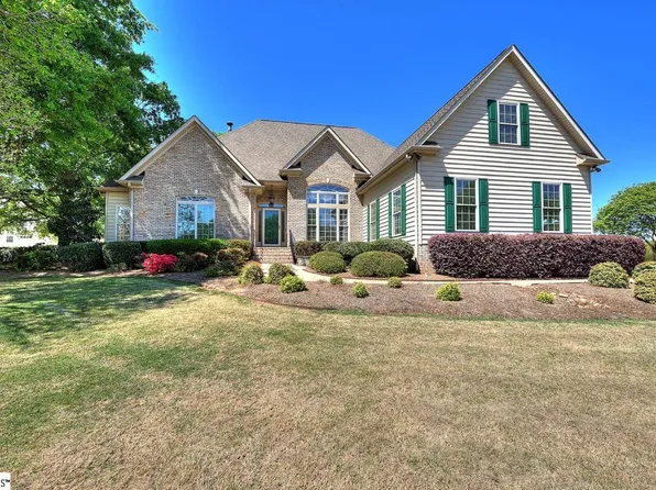 15 Mandarin Cir, Taylors, SC 29687