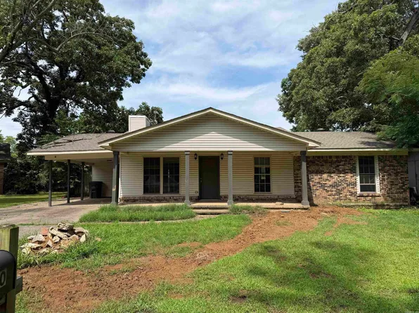 1000 Towering Oaks Dr, Jacksonville, AR 72076
