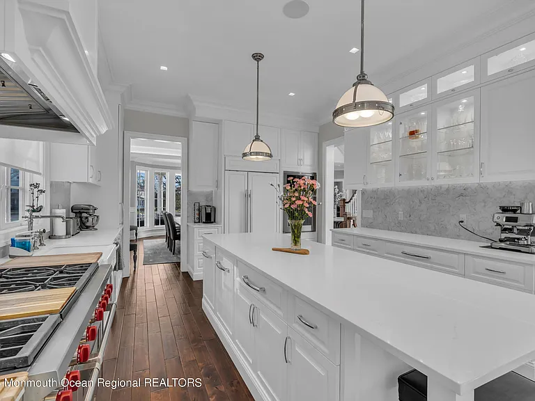 502 Brighton Ave — Photo 16