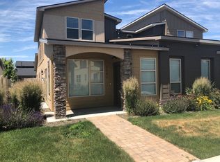 2984 N Villere Ln, Meridian, ID 83646