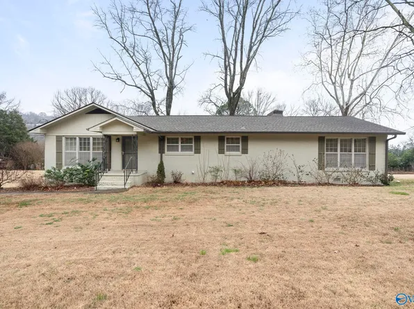 1702 E Stonehurst Dr SE, Huntsville, AL 35801