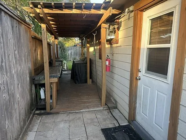 1 bed, 1.0 bath, 550 sqft, $1,100 — Photo 3
