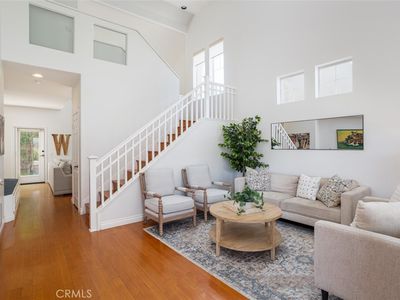 391 Catalina Shrs, Costa Mesa, CA, 92627