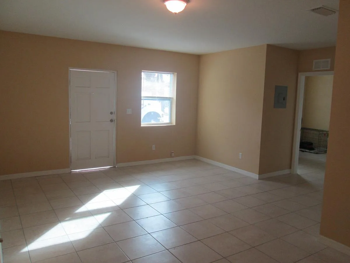 Livingroom - 5212 S Macdill Ave #A