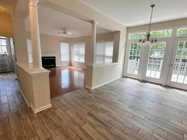 2905 Dumas St, Alexandria, VA 22306