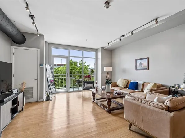 1 NE 2nd St APT 319, Oklahoma City, OK 73104