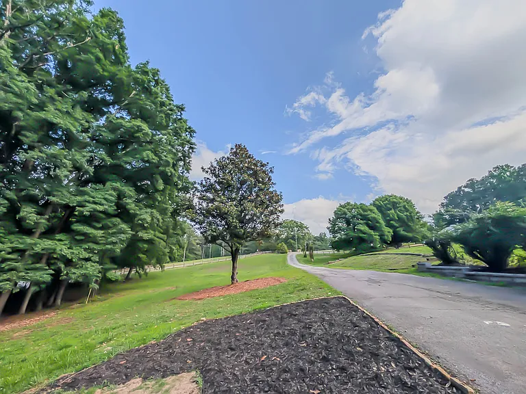2060 Daves Creek Trl — Photo 12