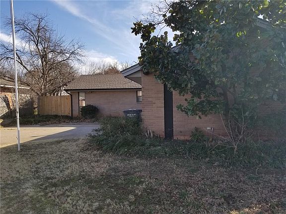2nd image of 3416 Chetwood Dr