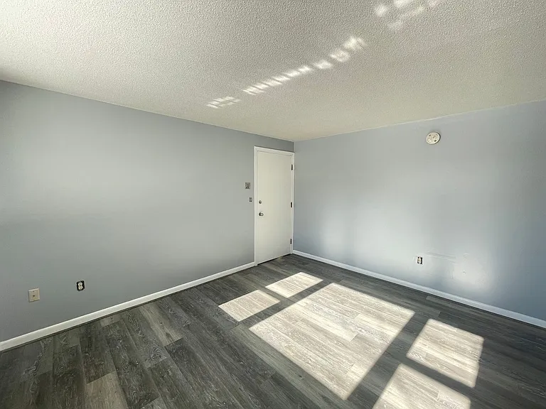 181 Loudon Rd #212 — Photo 4