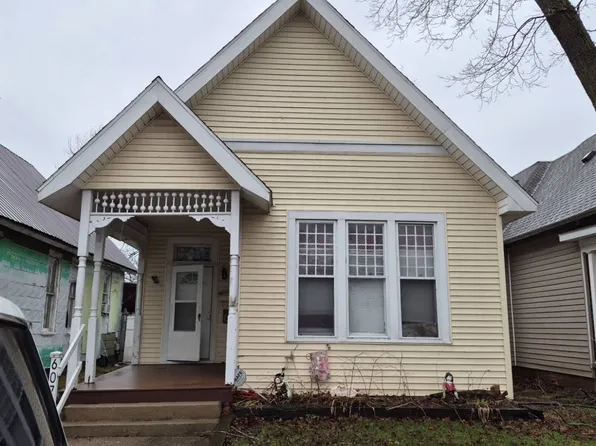 607 N 10th St, Vincennes, IN 47591