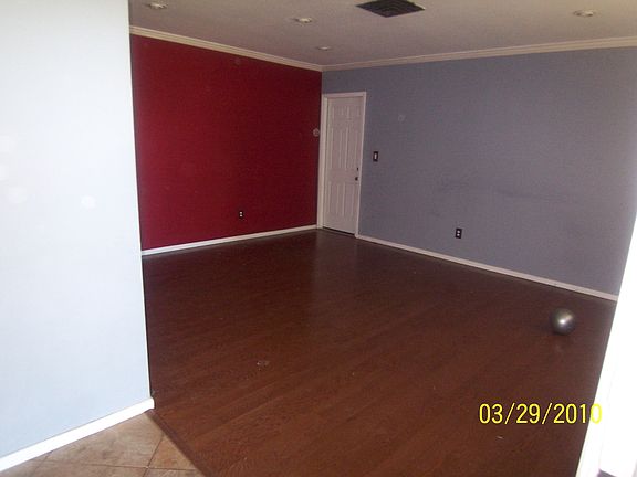 4th image of 1215 S Washington Ave