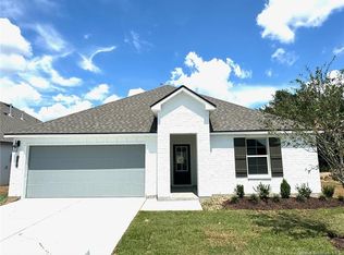 3191 Ravenwood St, Lake Charles, LA 70607