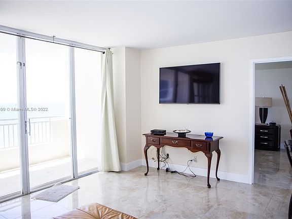 5th image of 3180 S Ocean Dr APT 1114