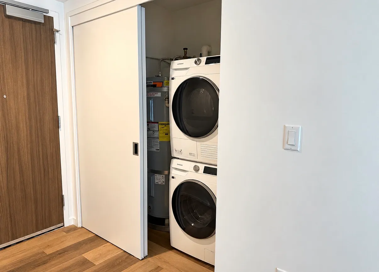 1 bed, 501 sqft, $3,300 — Photo 2