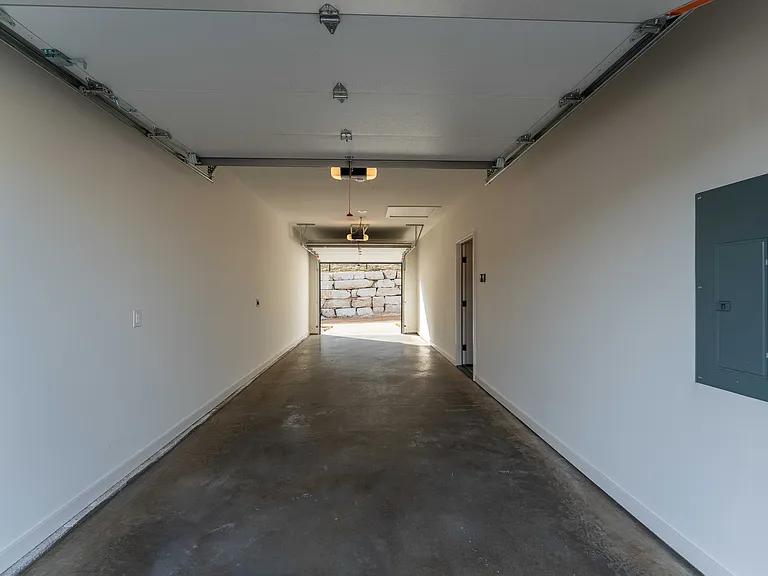 Owen Silos — Photo 246