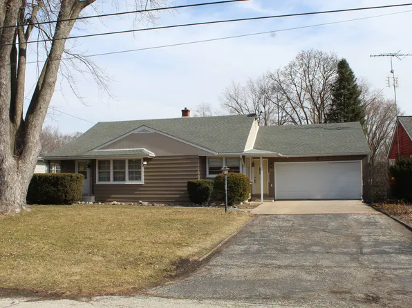 10014 Golf Ave, Richmond, IL 60071