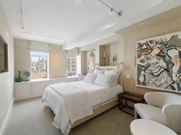 21 East 61st Street image 13 of 22