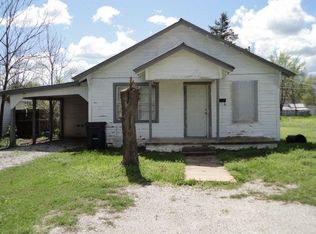 717 W 2nd St, Ada, OK 74820