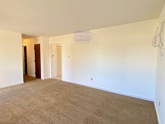 4th image of 202 Marlin Dr