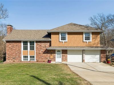 7539 Westridge Rd, Raytown, MO, 64138