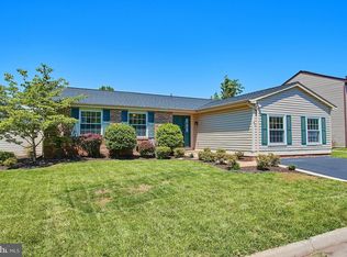 10221 Foxborough Ct, Manassas, VA 20110