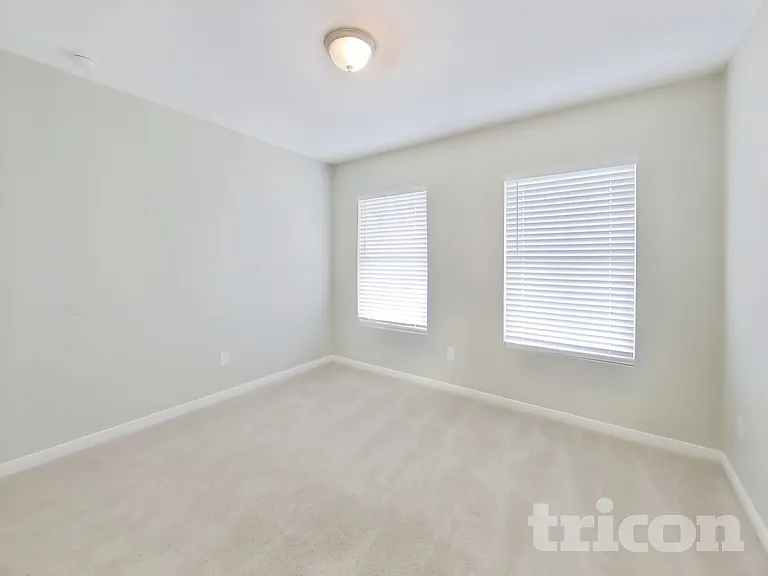 10050 Cerritos Dr — Photo 11