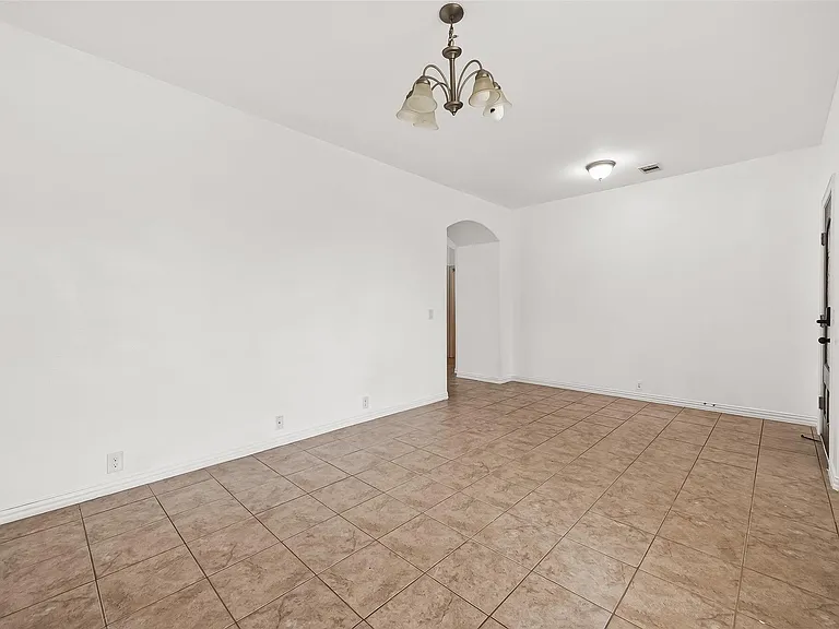 5519 Jay Thrush Dr — Photo 9