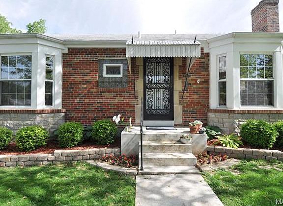 4th image of 5419 Winona Ave