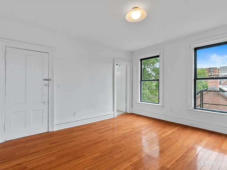 46 Trumbull St #3 — Photo 13