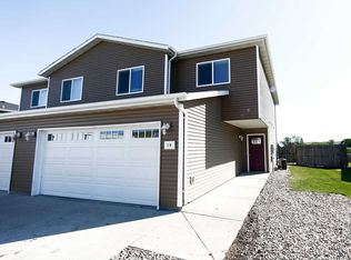 10 Robert St, Burlington, ND 58722