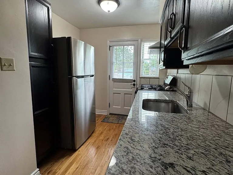 802D Kenwick Rd — Photo 10