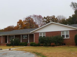 1094 Umber Ln, Carthage, MO 64836