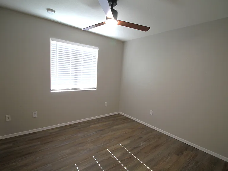 2475 W Waterway Pl — Photo 10