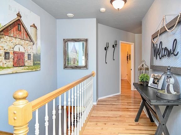 4th image of 6307 Aspen Dr