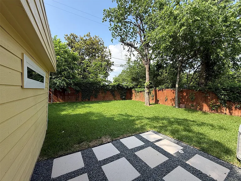 4843 Culmore Dr — Photo 8