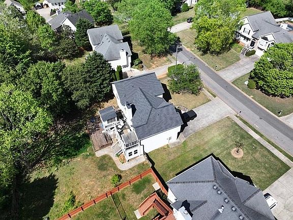 4th image of 219 Taylors Farm Dr