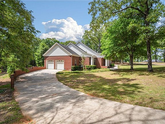 4th image of 10360 Southern Oaks Dr