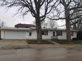 103 North St, Fayette, IA 52142