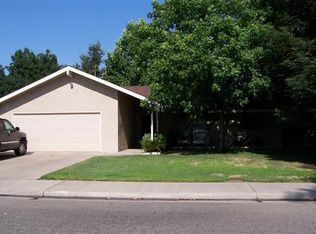 3202 Love St, Selma, CA 93662